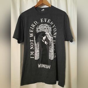 Wednesday "I'm not weird. Everyone else is." Short Sleeve Graphic Tee Size Large